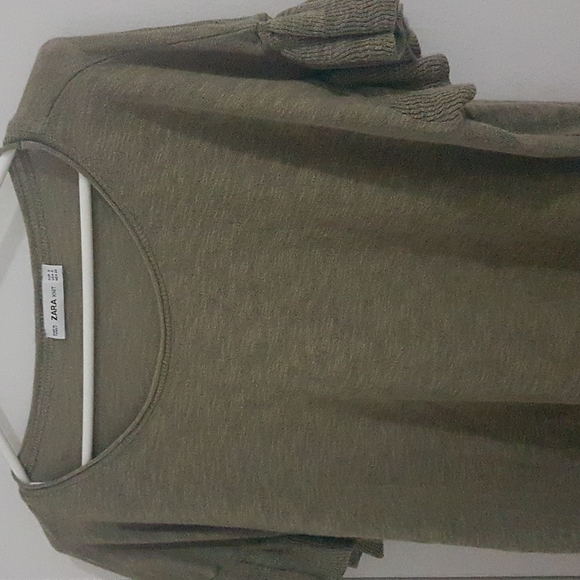 ZARA khaki size 8 (m -l) short sleeved top - Picture 4 of 4
